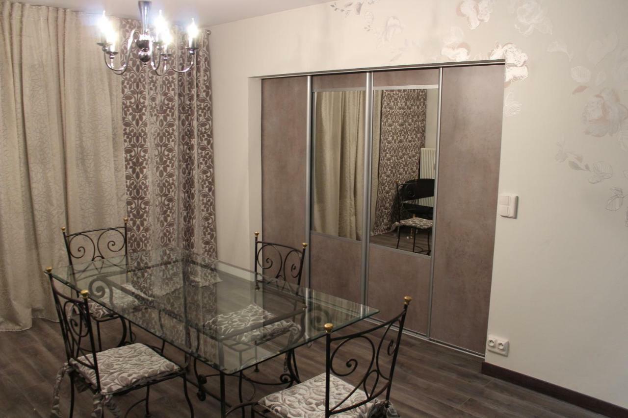 Place Leclerc Apartment *